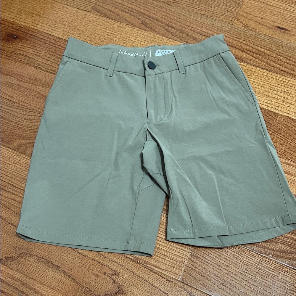 johnnie-O Kids Shorts in Olive